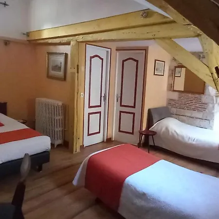 Brit Hotel Comtes De Champagne - Troyes Centre Historique Esterno foto