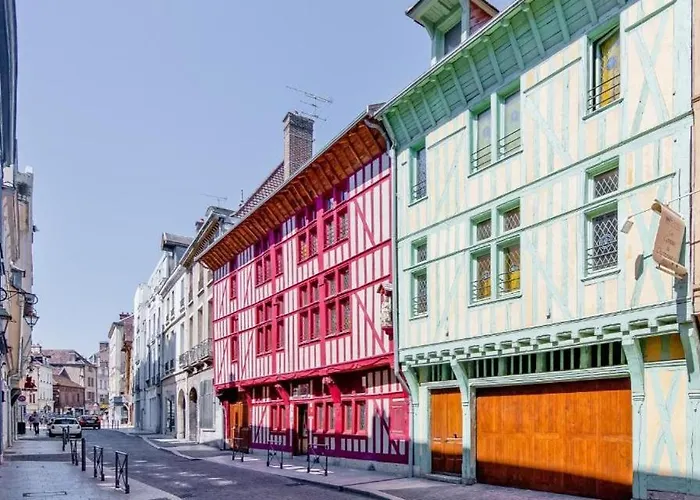 Brit Hotel Comtes De Champagne - Troyes Centre Historique