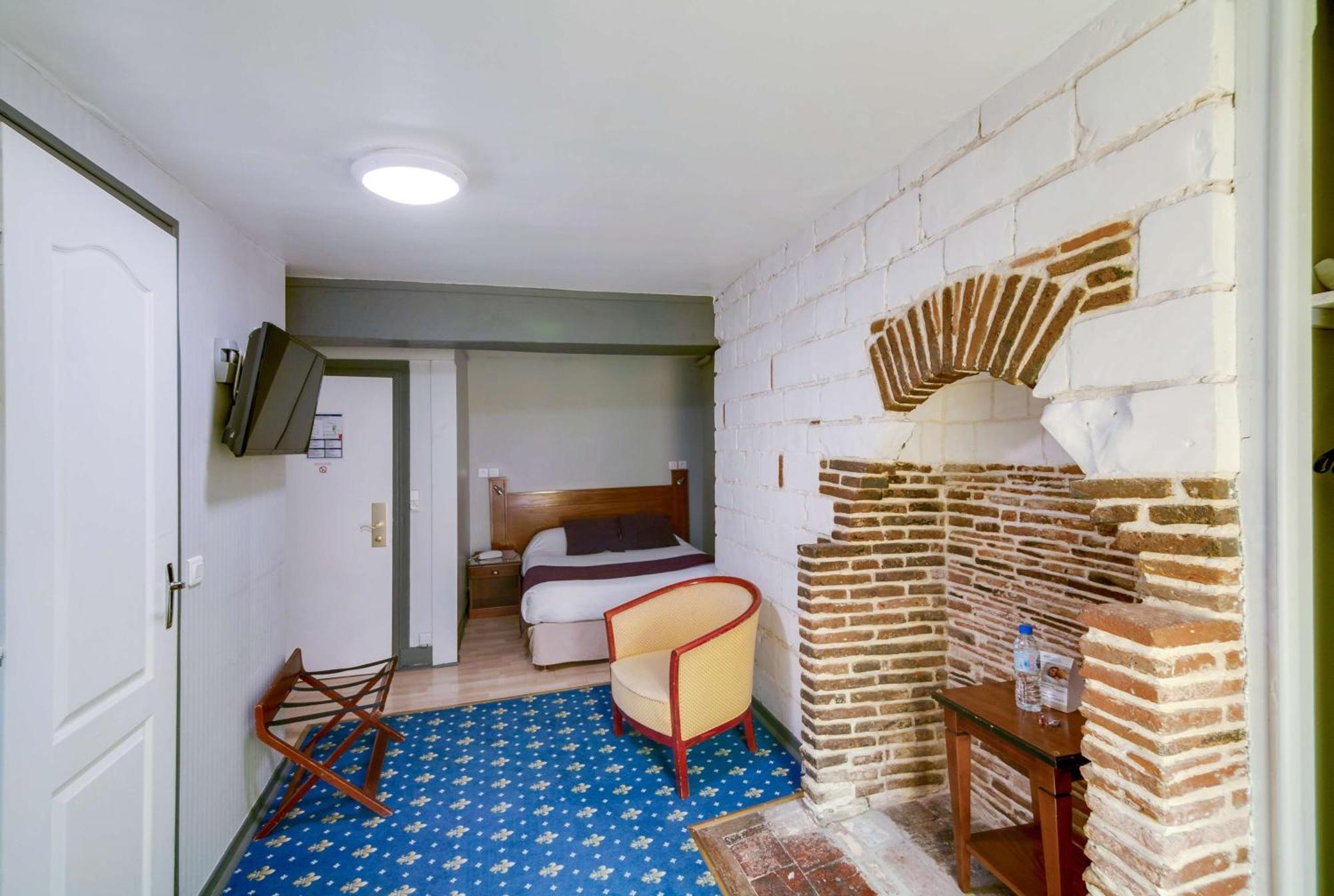 Brit Comtes De Champagne - Centre Historique Hotel