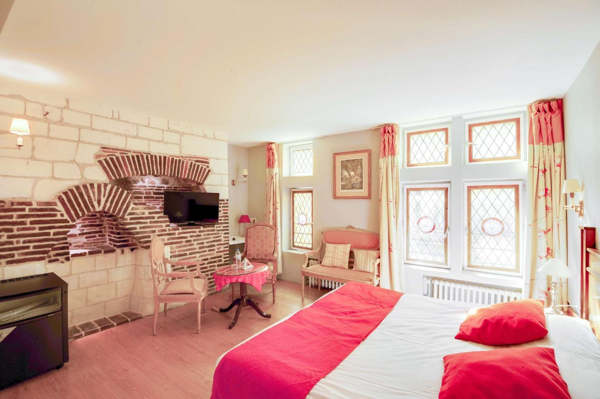 Brit Comtes De Champagne - Centre Historique Hotel