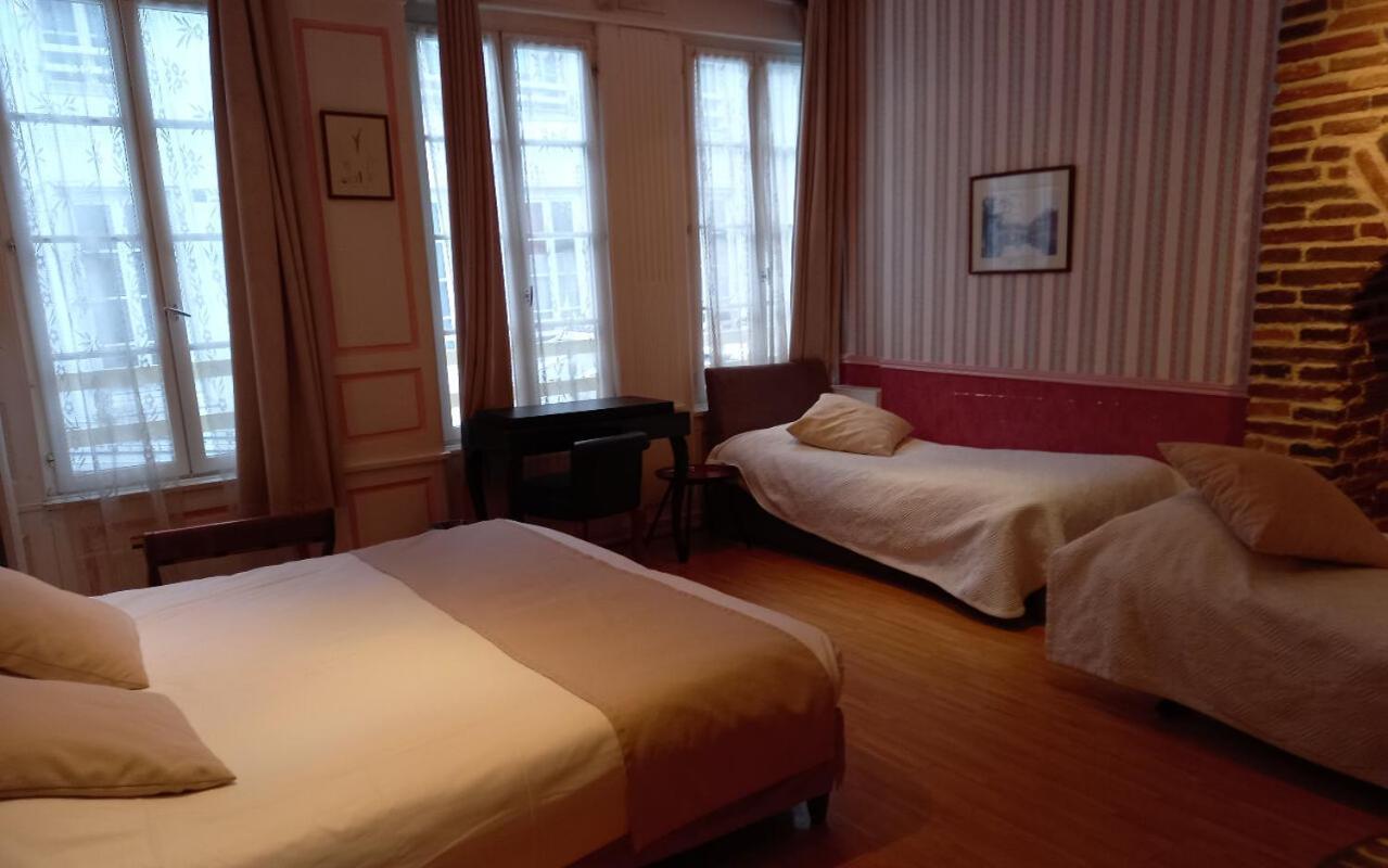 Hotel Brit Comtes De Champagne - Centre Historique